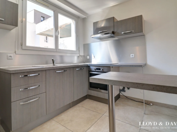Appartement T2 à vendre à Bassens avec terrasse et cave