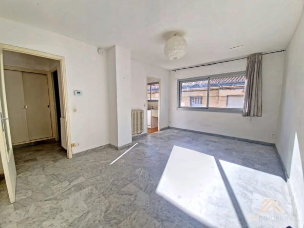 Appartement T1 à rénover de 27,80 m² à Montpellier Clémenceau