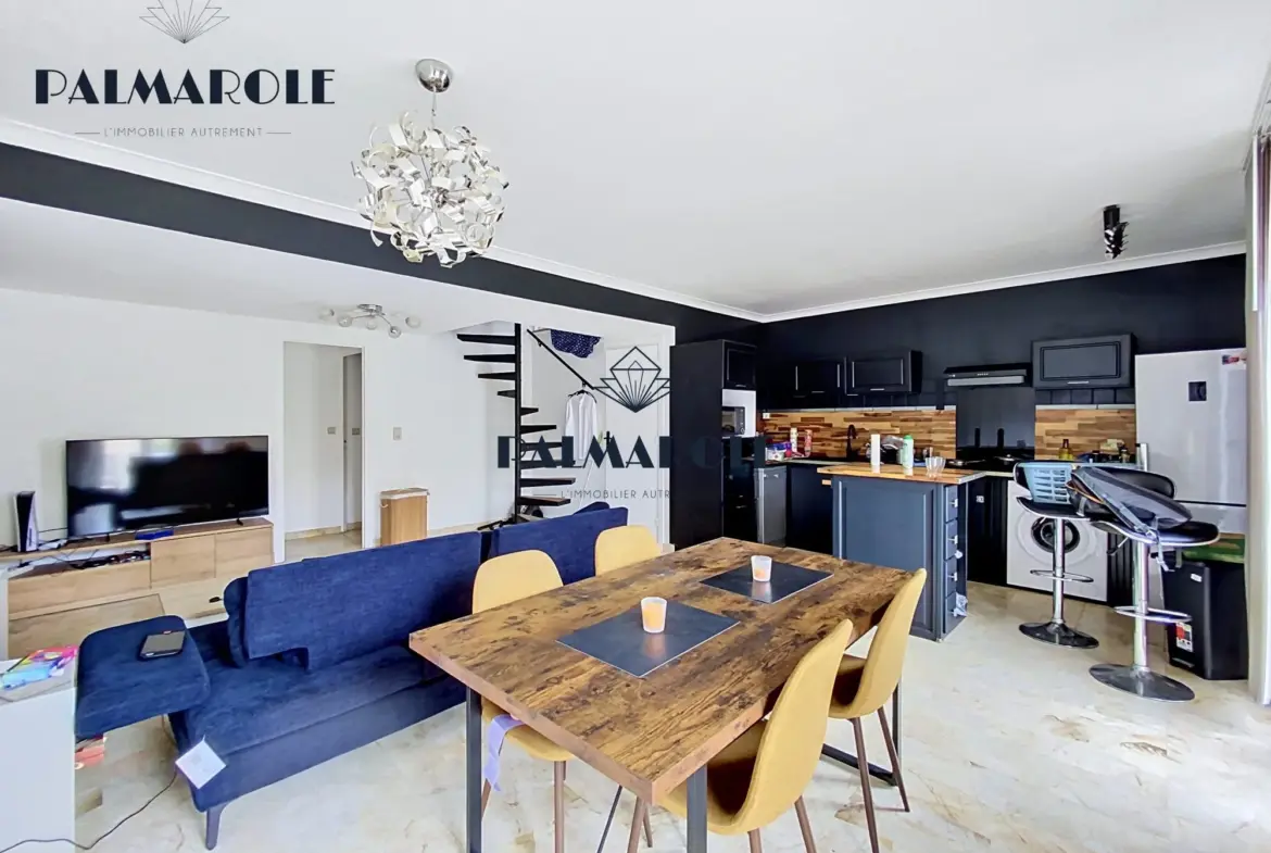 Appartement Duplex T3 à Perpignan avec Stationnement et Proximité Commerces 