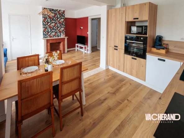 Appartement rénové à vendre à Dunkerque, proche place Jean Bart, avec cave et loggia