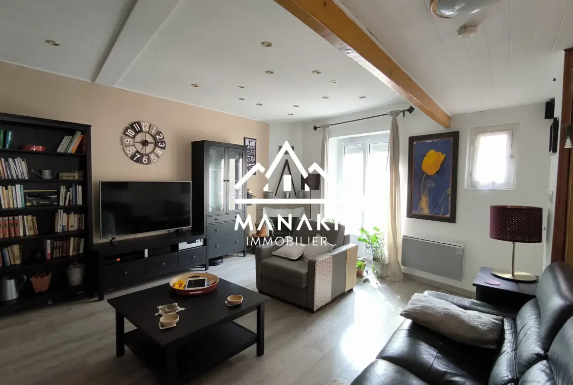 Charmante maison de village rénovée avec 3 chambres et 2 garages au Soler 