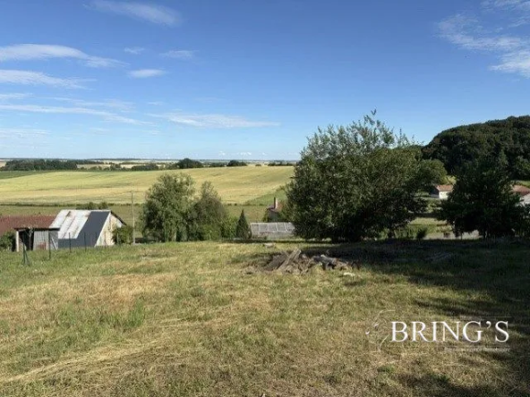 Terrain constructible de 1763 m² à Aubervile, Vue dégagée sur forêt et plaine