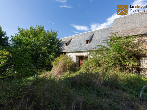 Grange à rénover avec vue panoramique sur la Vallée du Louron à Loudervielle