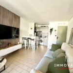 Appartement rénové avec terrasse à 50m de la mer à La Grande-Motte