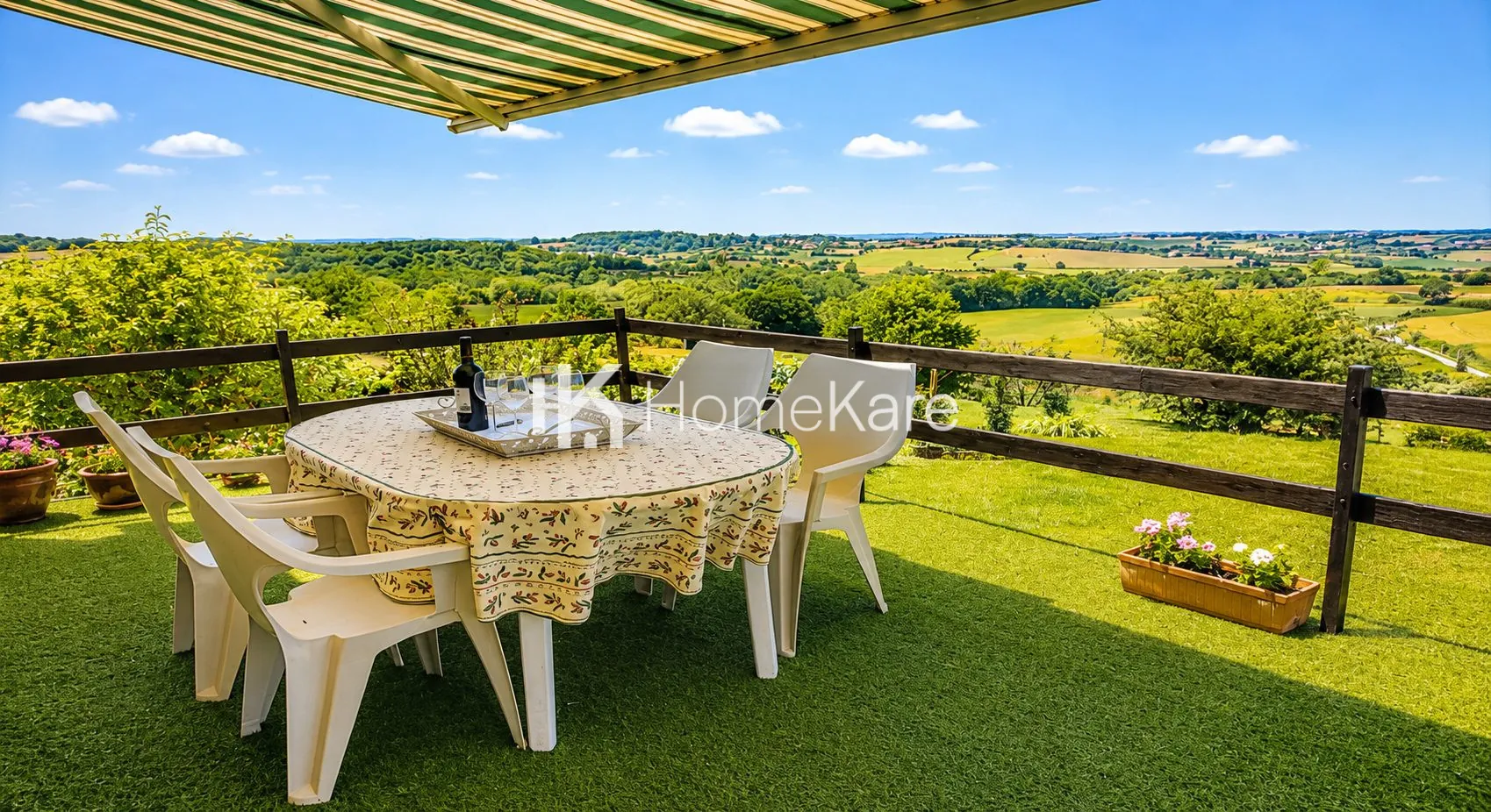 Maison avec deux logements, piscine et vue panoramique à Saint-Marcet 