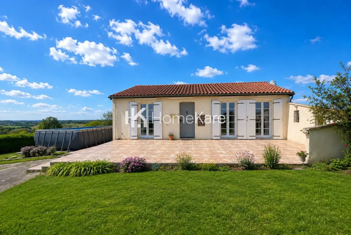 Maison avec deux logements, piscine et vue panoramique à Saint-Marcet 