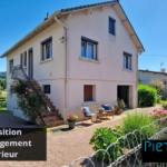 Maison avec sous-sol complet et jardin à Chauffailles