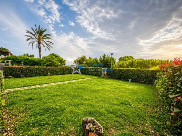 Maison à vendre de 110 m² avec jardin proche mer en Corse