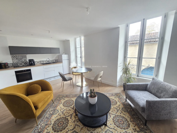 Appartement à vendre en hypercentre de Poitiers – 2 chambres, rénové, charmant et idéalement situé