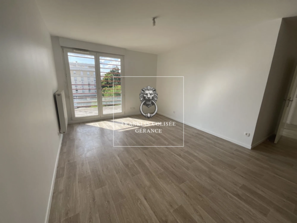 Appartement 3 pièces vendu loué avec parking et balcon à Le Blanc-Mesnil