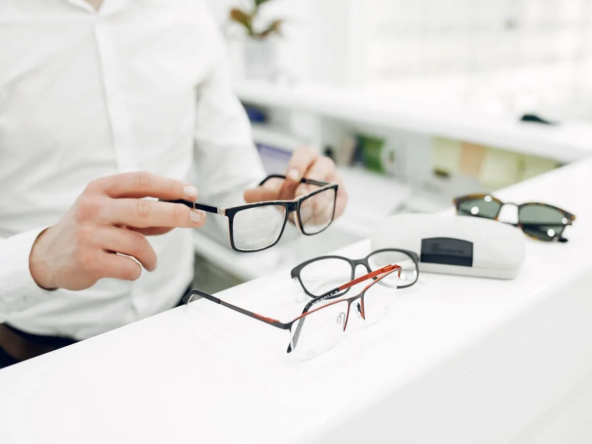 Commerce d'optique à vendre dans la région d'Yverdon - Opportunité à saisir