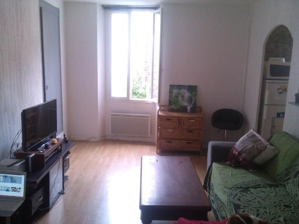 Studio loué à vendre à Gonfaron, idéal investissement, 40,78 m²
