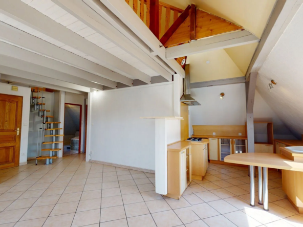 Appartement F3 atypique de 58 m² à Reichstett avec mezzanine et parking privé