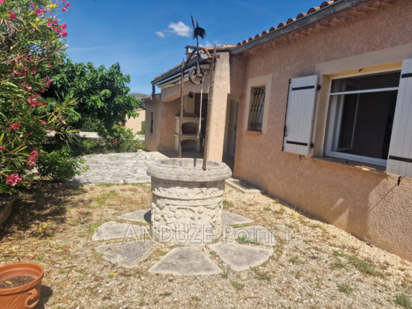 Maison à vendre à Boisset-et-Gaujac avec 2 chambres et garage aménageable