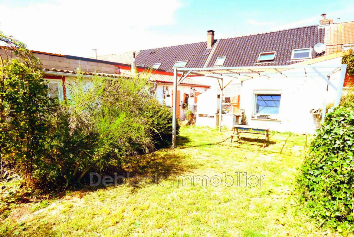 Maison mitoyenne semi plain-pied à vendre à Killem - 137,65 m² avec jardin et garages