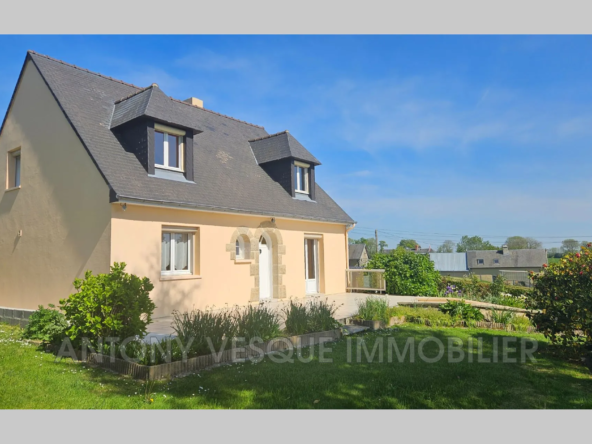 Maison à vendre à Belval, 4 chambres, garage et terrasse plein sud, proche Coutances