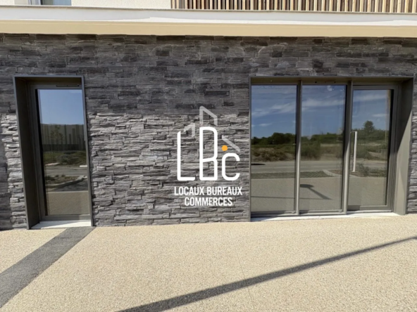 Local commercial de 59,66 m² à vendre à Avrillé, quartier Bois du Roy