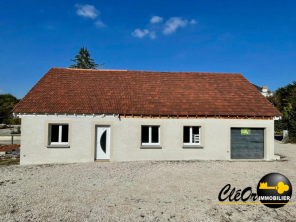Maison à vendre à Pierre-de-Bresse avec 3 chambres et garage - Confort moderne