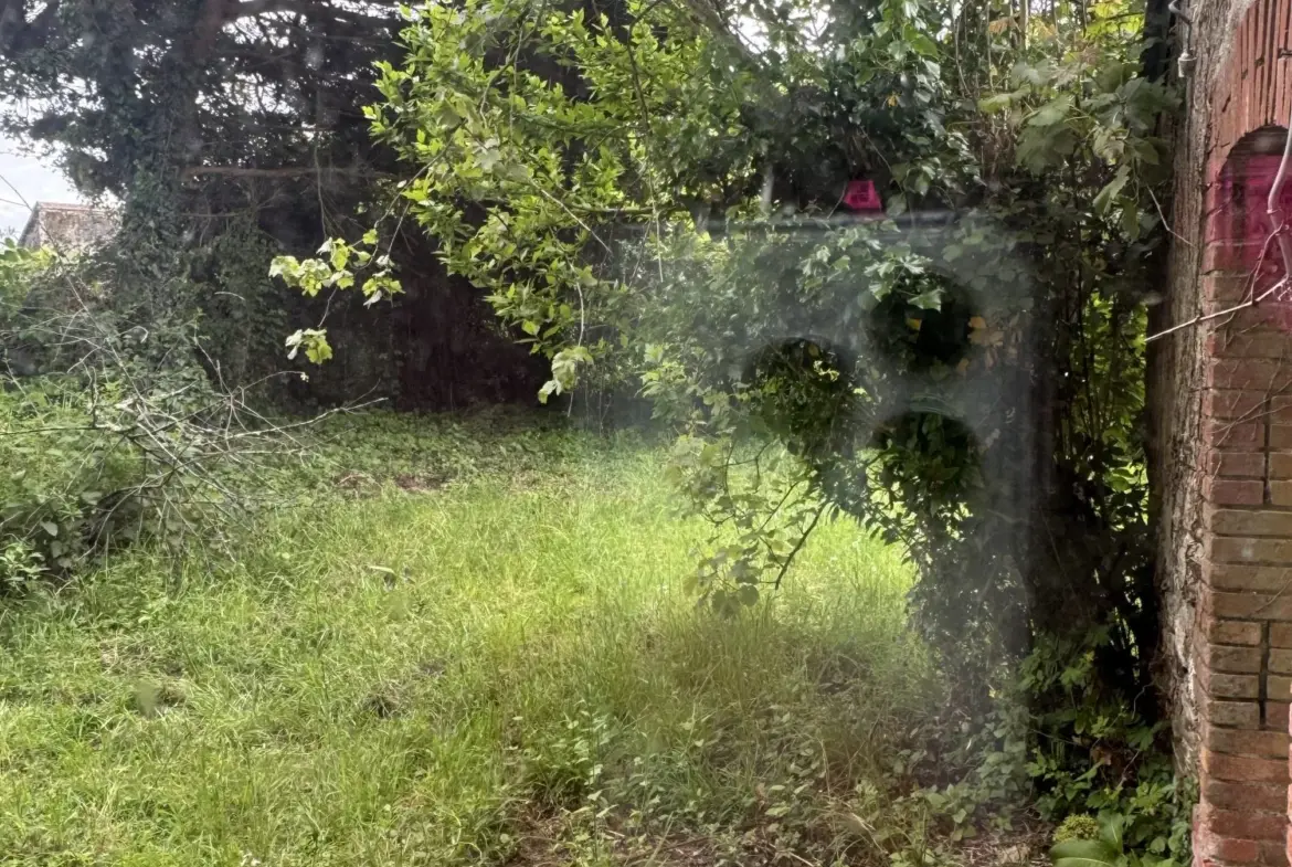 A vendre maison de bourg avec terrain et dépendance à Notre Dame des Landes 