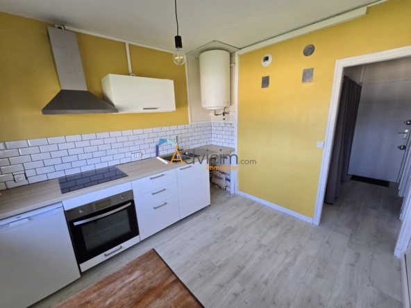 Appartement T1 à vendre à Saint Jean Le Blanc avec parking et cave