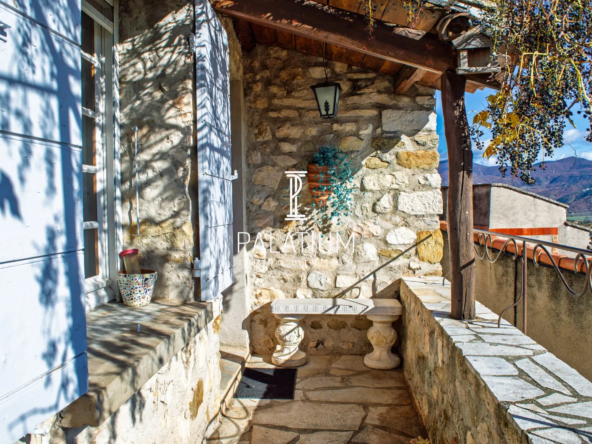 Maison de caractère à vendre à Montfort avec vue panoramique de 119 m²