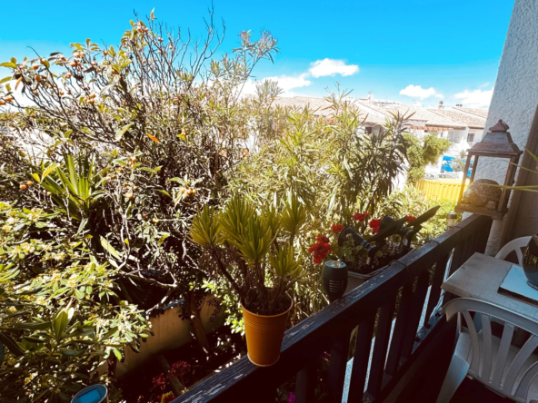 Appartement duplex F1 bis avec balcon et parking à Saintes-Maries-de-la-Mer
