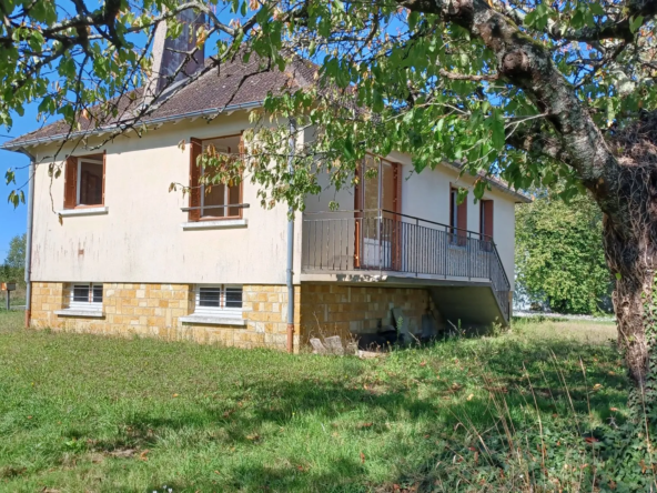 Maison à rénover proche Contres et Blois avec jardin spacieux