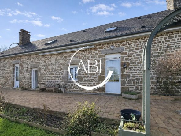 Maison 150 m² avec terrain arboré à La Ferté Macé, proche commodités