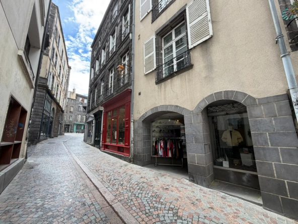 Investissement immobilier à Clermont-Ferrand – Local commercial et studio loués