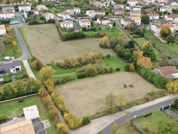 Terrains constructibles viabilisés à Saintes - Quartier La Grève, hors zone inondable