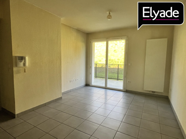 À vendre Appartement T2 de 39,35 m² à Bassens avec balcon et parking