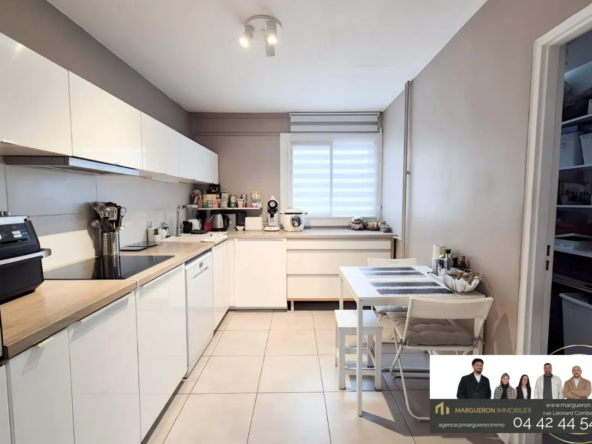 Appartement à vendre à Martigues - 81,59 m², 4 pièces, balcon, parking, résidence sécurisée
