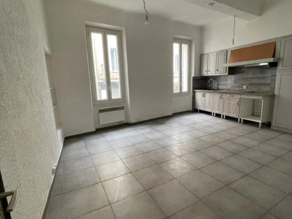 Appartement T3 à vendre au cœur de Roquevaire - 61,66 m² rénové