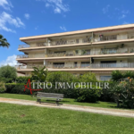 Appartement 2 pièces avec terrasse et vue mer à Saint-Laurent-du-Var