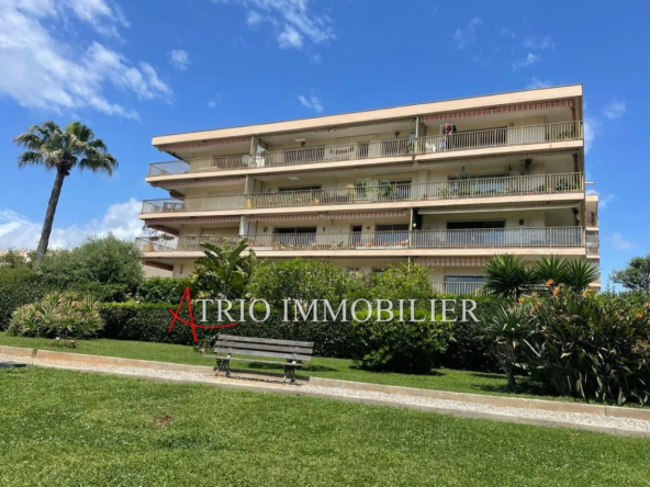 Appartement 2 pièces avec terrasse et vue mer à Saint-Laurent-du-Var