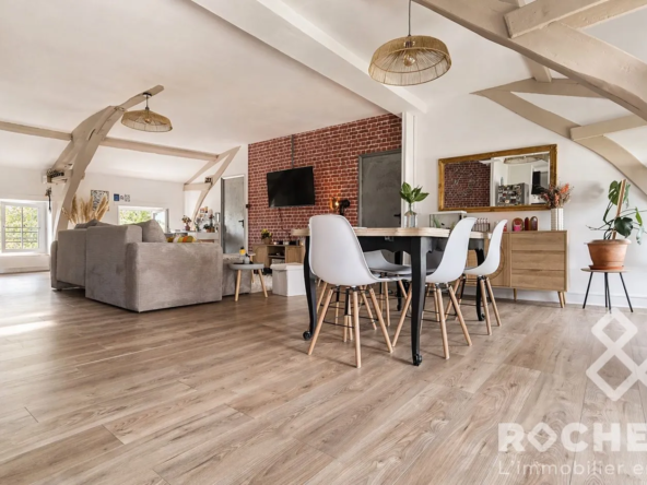 Appartements rénovés 114 m² à Aulnay de Saintonge - Lumineux et spacieux