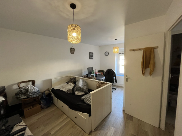 Appartement T1 bis rénové et meublé à Brest - Investissement locatif attrayant