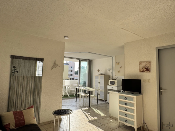 À vendre appartement 2 pièces à Gruissan Rive Droite avec balcon, parking et luminosité optimale