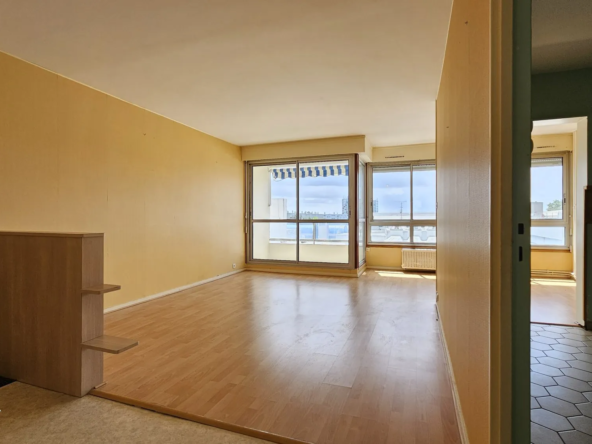 Appartement T4 lumineux à Niort, quartier Venise Verte avec parking, cave et balcon