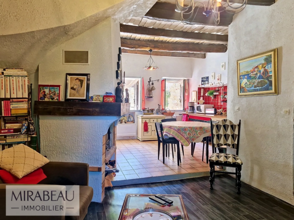 Maison de village à rénover à Mirabeau - 66 m² avec cave