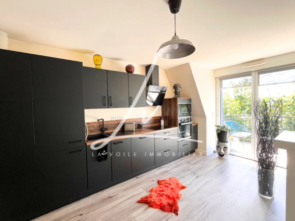 Appartement à vendre à Bretteville-sur-Odon avec balcon et parking, résidence récente
