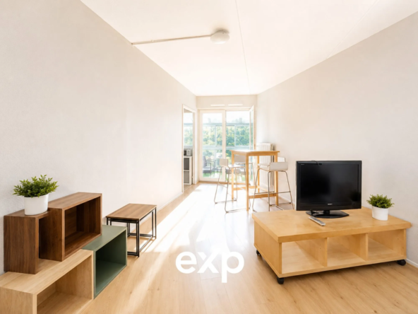 Studio meublé avec loggia et cave à Val de Briey – Opportunité d’investissement ou premier achat