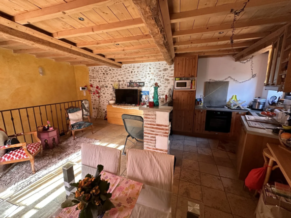 À vendre à Millas : maison 3 pièces avec terrasse et garage, proche écoles et commodités