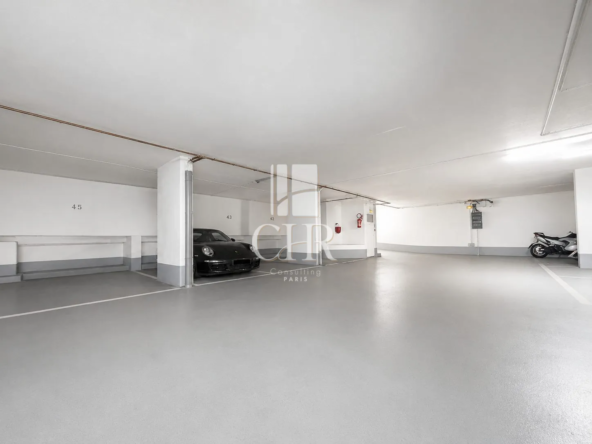Location/Vente d’un emplacement de parking sécurisé à Paris 4 près de la Place des Vosges