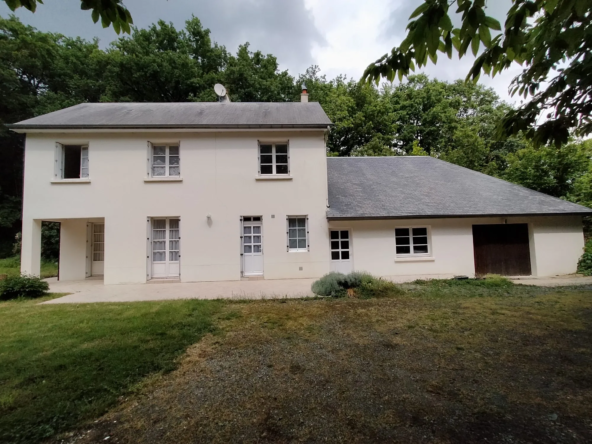 Maison à vendre St Aubin du Désert Maison de campagne 90 m² avec terrasse et jardin en Mayenne