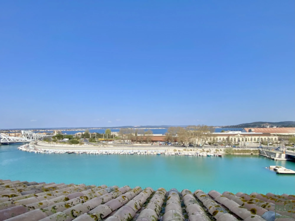 Appartement T1 bis avec Vue Canal à Sète - Dernier Étage