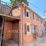 Maison 5 pièces à vendre à Grasse, idéal investissement avec duplex à moderniser