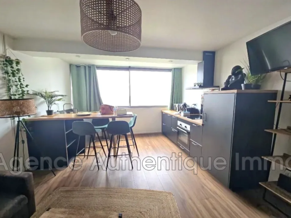 Appartement 42m² à Clermont-Ferrand, proche tramway, entièrement meublé et prêt à vivre