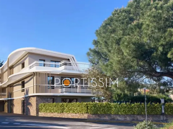 Appartement 2 pièces neuf à Villeneuve-Loubet avec vue mer et terrasse
