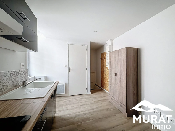 Studio rénové de 13 m² à Cébazat - Opportunité d'investissement ou premier achat
